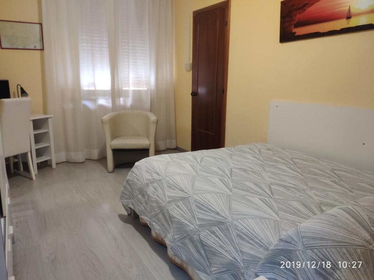 Giappone Inn Parking Hotel Livorno Ngoại thất bức ảnh